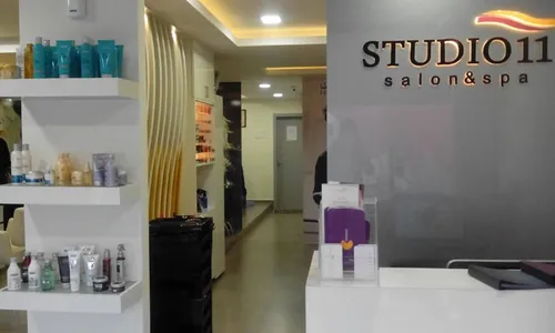 Studio 11 Salons