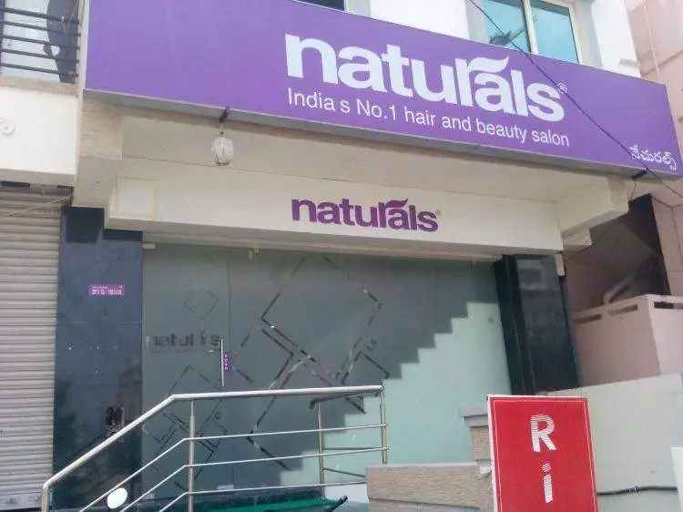 Naturals Salons